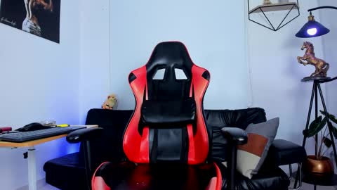 Snapshot of casticatheking chatting on February 8, 5:29 pm Matheo Brown online show from February 8, 5:29 pm