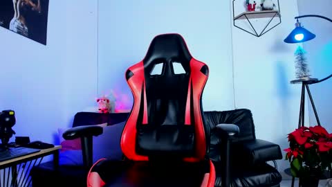 Snapshot of casticatheking chatting on December 25, 3:50 am Matheo Brown online show from December 25, 3:50 am