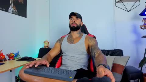 Snapshot of casticatheking chatting on February 17, 1:10 pm Matheo Brown online show from February 17, 1:10 pm