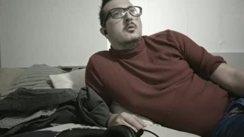 Snapshot of castortroyyyyy chatting on January 10, 7:35 am Castor troyyyyy online show from January 10, 7:35 am