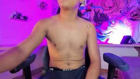 catching_straight online show from December 22, 12:13 pm