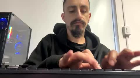 cayu_frensh94 online show from December 16, 10:24 pm