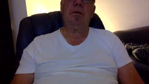 Snapshot of ccpower chatting on February 16, 10:21 pm ccpower online show from February 16, 10:21 pm