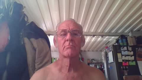 Snapshot of cef539 chatting on October 21, 7:17 pm Chuck online show from October 21, 7:17 pm