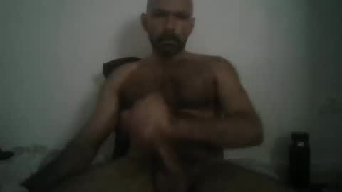 Snapshot of celllo_hairy chatting on January 23, 10:01 am celllo_hairy online show from January 23, 10:01 am
