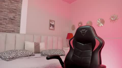 cero khalifa online show from April 23, 2:19 pm