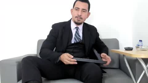 Cesar online show from September 22, 4:28 pm