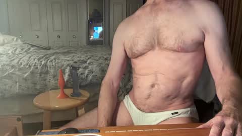 Snapshot of cfnmworkout1 chatting on December 5, 1:47 am cfnmworkout1 online show from December 5, 1:47 am