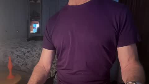 Snapshot of cfnmworkout1 chatting on December 3, 4:39 pm cfnmworkout1 online show from December 3, 4:39 pm