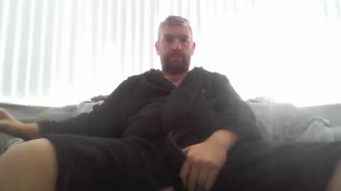 ch33ky85 online show from April 14, 10:15 am