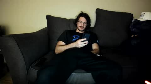 Snapshot of chadpowerz chatting on October 27, 2:58 am Lydong online show from October 27, 2:58 am