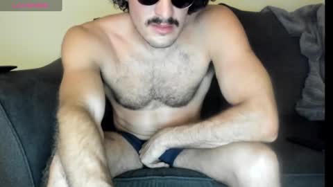 Snapshot of chadpowerz chatting on October 2, 4:27 am Lydong online show from October 2, 4:27 am