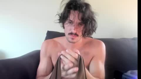 Snapshot of chadpowerz chatting on November 1, 7:40 pm Lydong online show from November 1, 7:40 pm