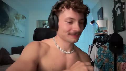 Snapshot of chadtitan chatting on October 17, 5:28 pm ChadTitan online show from October 17, 5:28 pm