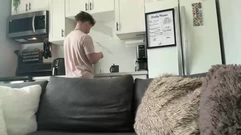 ChadTitan online show from April 26, 4:37 pm