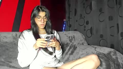 Snapshot of chaminelan chatting on February 15, 12:01 pm chaminelan online show from February 15, 12:01 pm