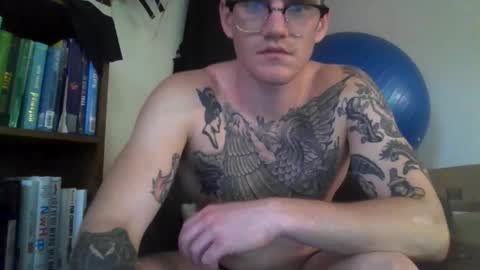 Snapshot of charlemagnesweatpants chatting on October 22, 6:54 pm charlemagnesweatpants online show from October 22, 6:54 pm