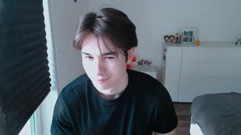 Snapshot of charleshanson69 chatting on October 10, 11:48 am charleshanson69 online show from October 10, 11:48 am