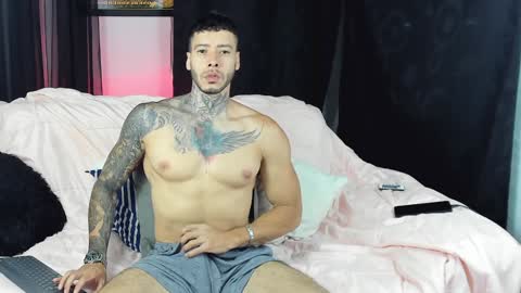 Snapshot of charless_dickenss chatting on January 21, 11:55 pm charless_dickenss online show from January 21, 11:55 pm
