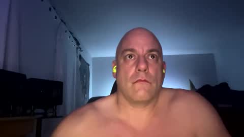 charley91169911 online show from January 26, 4:41 am