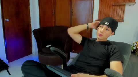 Snapshot of charley_morgan chatting on February 7, 7:06 pm charley_morgan online show from February 7, 7:06 pm
