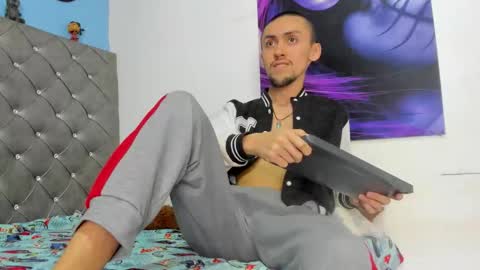 Snapshot of charly_fenix chatting on October 31, 1:07 am Charly online show from October 31, 1:07 am