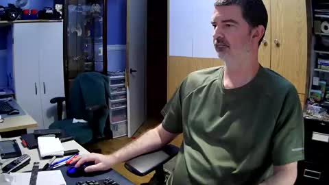 wanaBeYourToy online show from December 23, 11:57 am