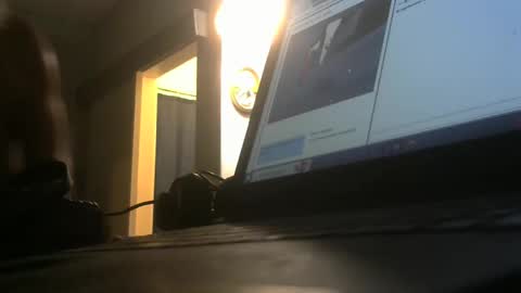 Snapshot of chaturbatordeluxe chatting on September 22, 3:28 am chaturbatordeluxe online show from September 22, 3:28 am