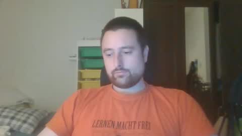cheguevara2323 online show from September 23, 10:42 pm