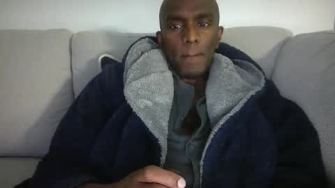 chenthu1979 online show from April 23, 11:37 am