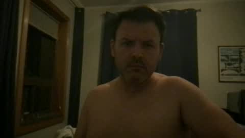 chicagoguy7183 online show from May 4, 5:31 am