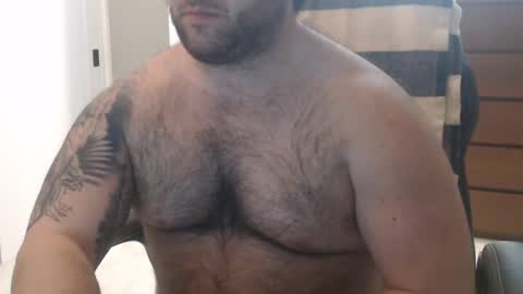 Snapshot of chicagoguy86 chatting on February 8, 7:04 am Chicagoguy86 aka Benny Cooper online show from February 8, 7:04 am