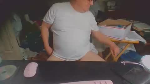 chico_amante online show from February 14, 5:24 am