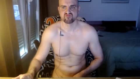 chicocam1983 online show from April 25, 4:04 pm