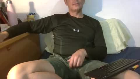 Snapshot of chicodelsur69 chatting on February 20, 7:52 pm Chicodelsur online show from February 20, 7:52 pm