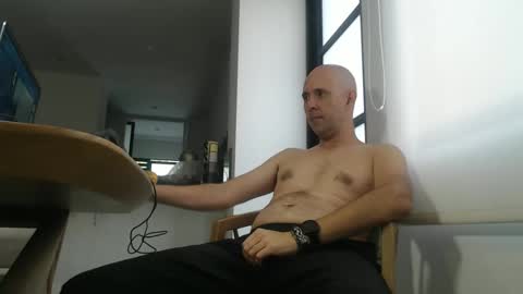 chicolatino42 online show from September 23, 12:48 pm