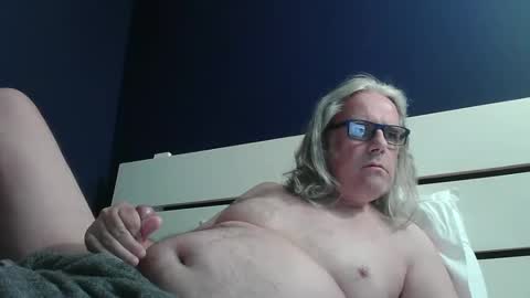 Snapshot of chiguitar chatting on October 15, 2:35 pm chiguitar online show from October 15, 2:35 pm