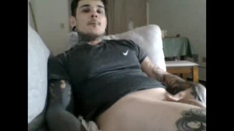 Snapshot of chikoink43 chatting on February 15, 8:22 am chikoink43 online show from February 15, 8:22 am