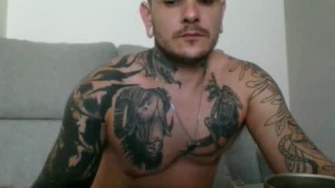 Snapshot of chikoink43 chatting on January 27, 3:37 am chikoink43 online show from January 27, 3:37 am