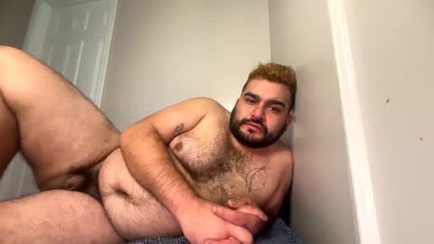 chillcub130895 online show from October 18, 4:01 pm