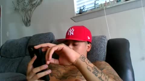 Snapshot of chino880172 chatting on January 17, 6:25 pm CHINO online show from January 17, 6:25 pm