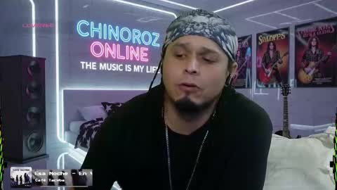 Snapshot of chinoroz chatting on October 15, 7:27 am Enrique online show from October 15, 7:27 am