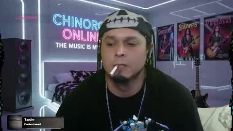 Snapshot of chinoroz chatting on October 18, 7:46 am Enrique online show from October 18, 7:46 am