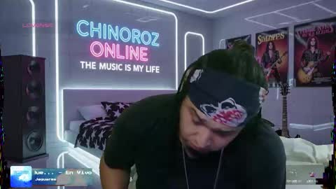 Snapshot of chinoroz chatting on October 16, 7:38 am Enrique online show from October 16, 7:38 am