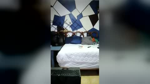 chispahot69 online show from June 22, 9:37 am