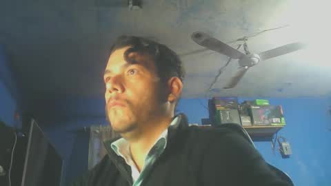 Snapshot of chocheman31 chatting on January 8, 12:38 am chocheman31 online show from January 8, 12:38 am