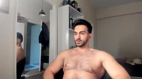 Snapshot of chocopriapus chatting on February 23, 11:58 pm GreekGod online show from February 23, 11:58 pm