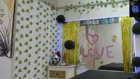 Snapshot of choreythaiylor chatting on September 28, 4:16 pm Chorey Thaylor online show from September 28, 4:16 pm
