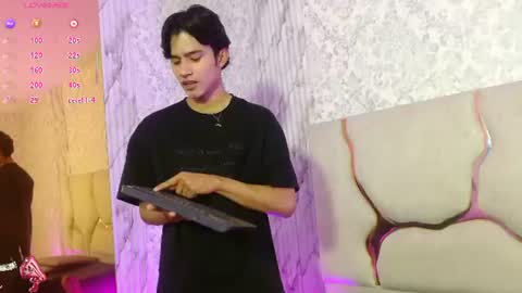 chos_tay online show from July 18, 11:26 am