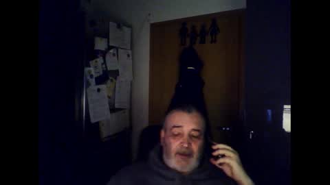 Chris online show from December 3, 7:08 am